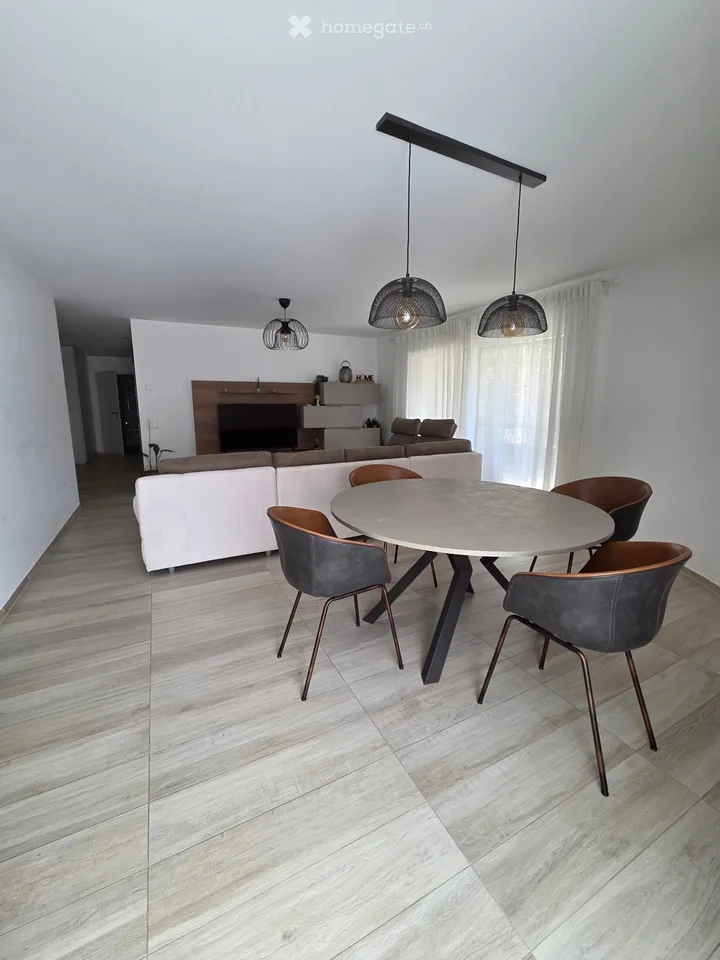 Helles und ruhiges 3.5-Zimmer-Apartment in Giubiasco, ideal für Paare und Familien