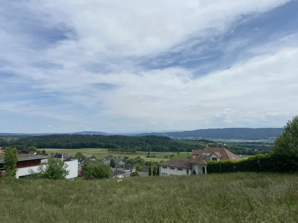 Parcelle esclusiva con vista panoramica in una posizione soleggiata