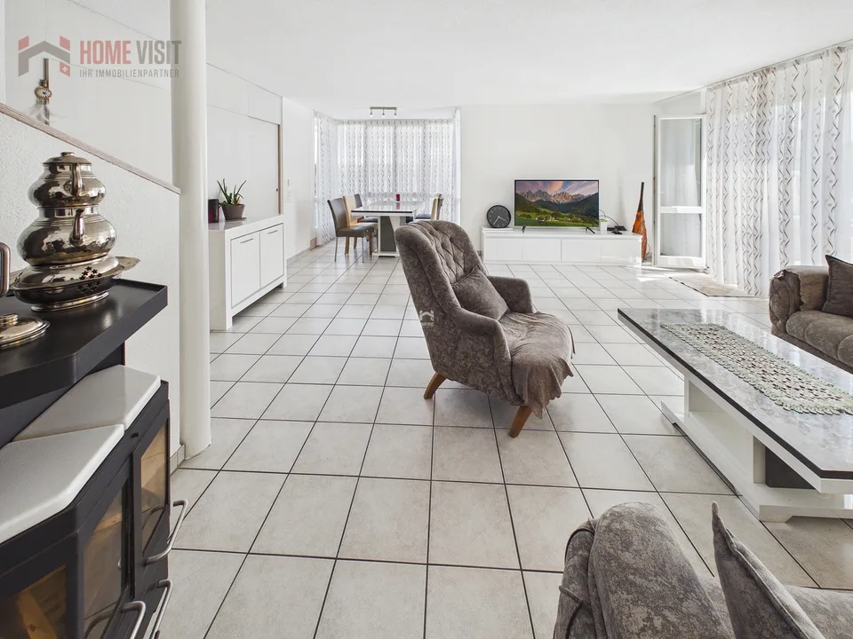Spacieuse maison détachée de 5,5 pièces - vivre avec beaucoup d'espace et de charme