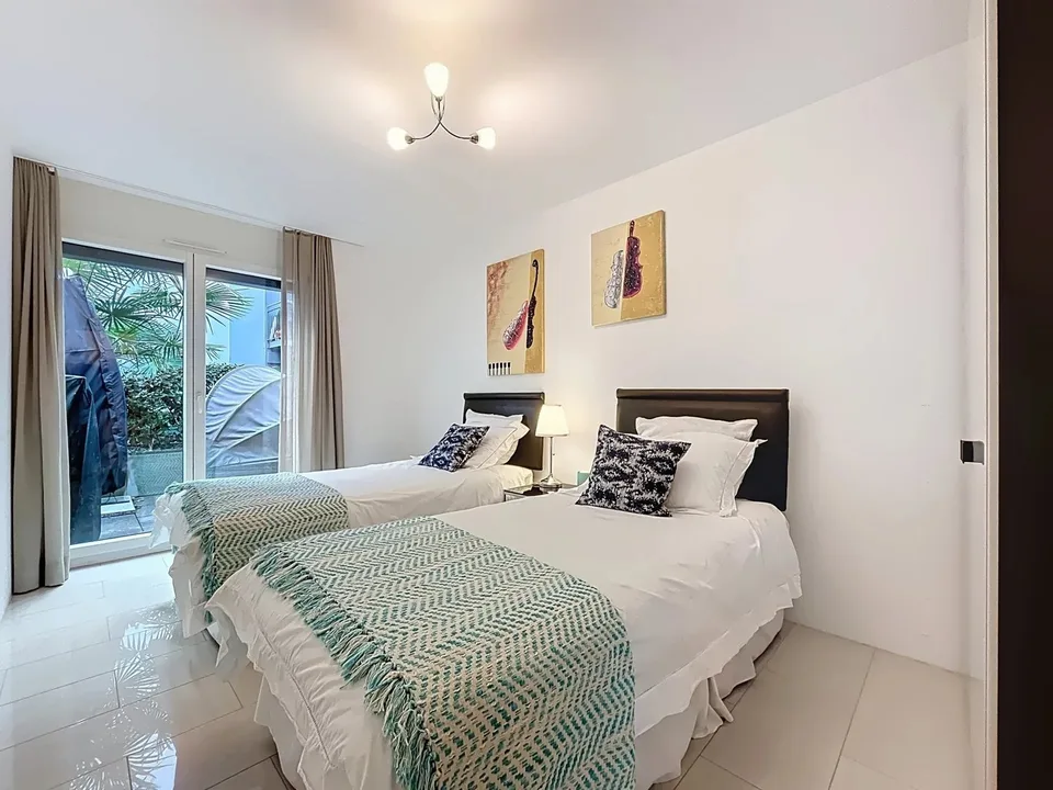 Geräumige 4.5 Zimmer Wohnung in moderner Residenz mit Balkon und Terrasse – Foto 9 von 11
