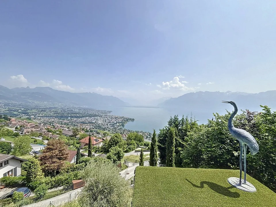 Außergewöhnliche 6,5-Zimmer-Villa in bevorzugter Wohnlage!