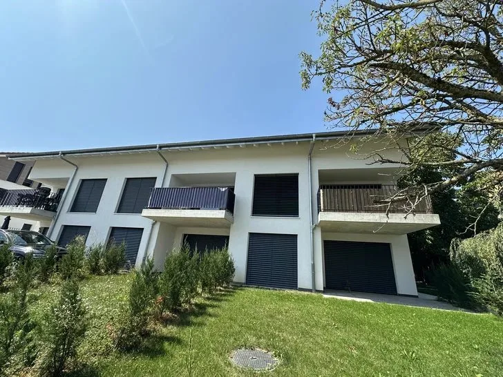 Appartement de 3.5 pièces au rez-de-chaussée avec jardin privatif