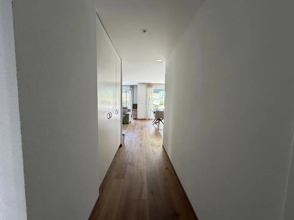 Appartamento di 3.5 locali al piano terra con giardino privato