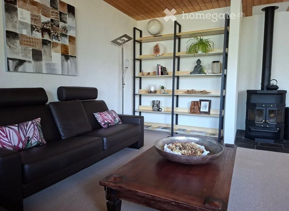 Möblierte 3.5-Zimmer-Wohnung mit Seenähe und Seesicht in Walchwil