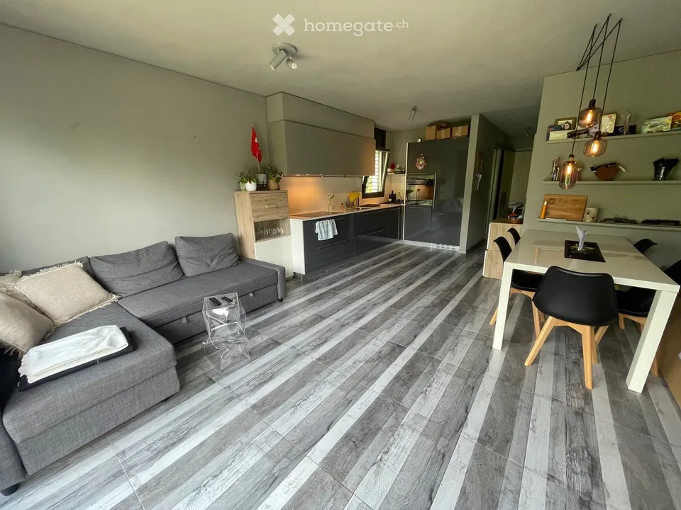 Elegant apartment with garden