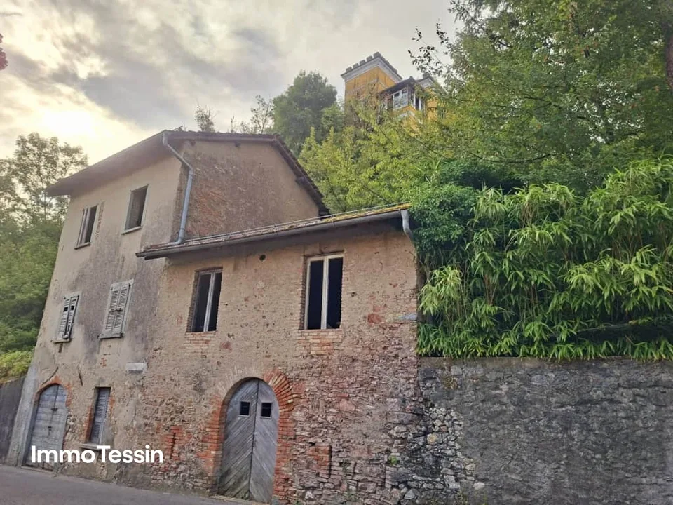 SELTENHEIT: Legendäre Villa Quisisana, das verborgene Schloss über Stabio das Weltgeschichte erzählt
