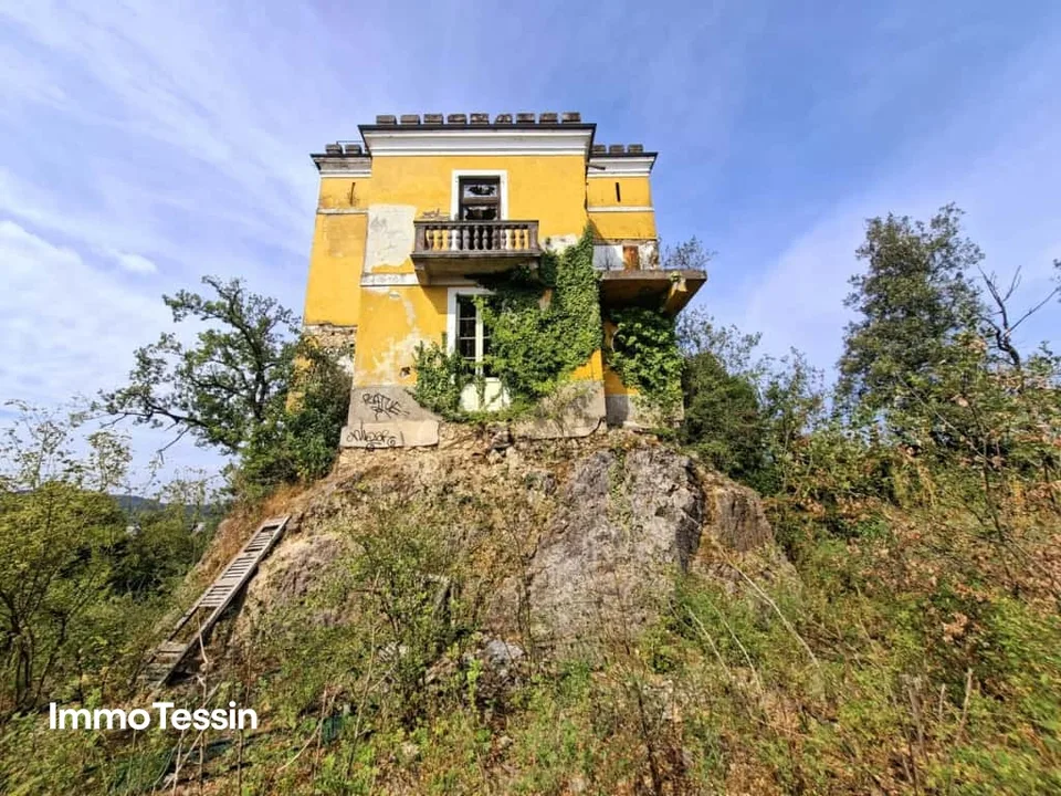 SELTENHEIT: Legendäre Villa Quisisana, das verborgene Schloss über Stabio das Weltgeschichte erzählt