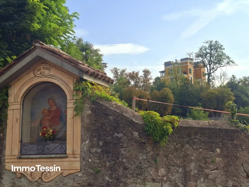 SELTENHEIT: Legendäre Villa Quisisana, das verborgene Schloss über Stabio das Weltgeschichte erzählt