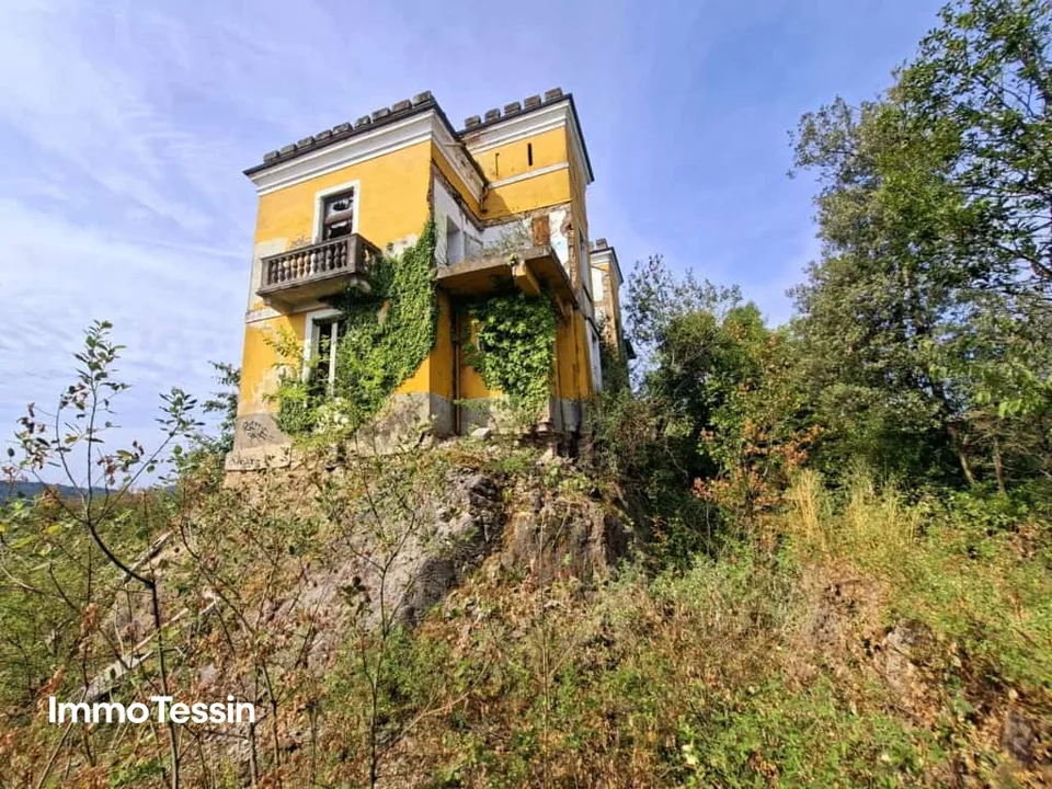 SELTENHEIT: Legendäre Villa Quisisana, das verborgene Schloss über Stabio das Weltgeschichte erzählt