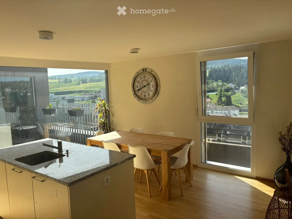 Appartement mit allem Komfort, 3,5 Zimmer im Dachgeschoss