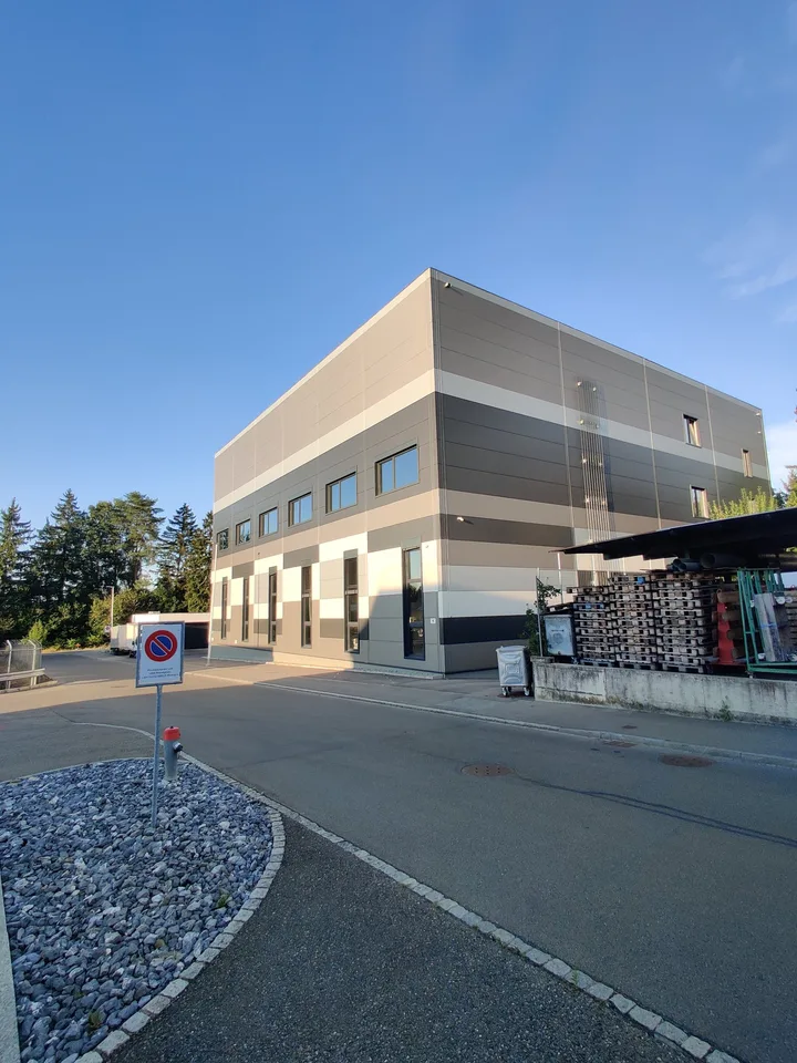 #21.2   TOP 880m² Gewerbe- Industrie im 2.OG mit Klima, LAN, WLAN, Videoüberw., Parkplätze, zentral