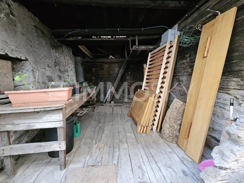 Rustikal zu renovieren in Malvaglia