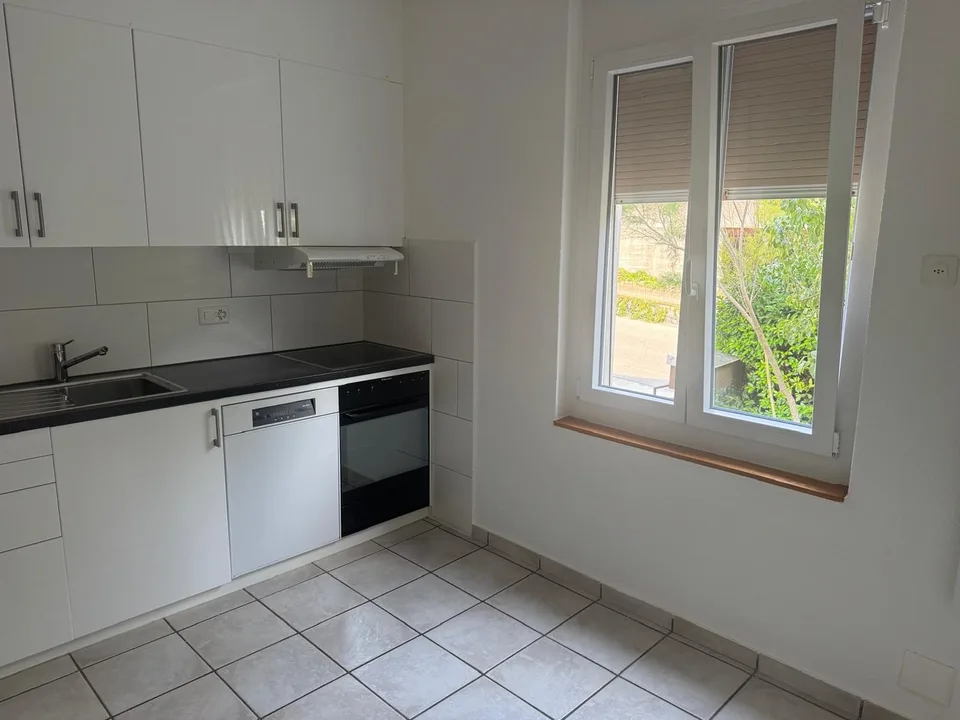 Appartement de 4 pièces au rez-de-chaussée surélevé à Péry-La Heutte