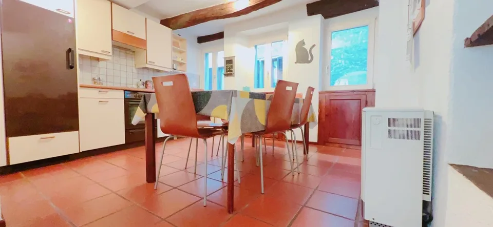 Wonderful single-family house with 5.5 rooms in the core of Cadro