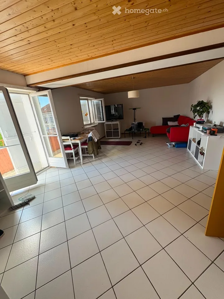 Helles 3.5-Zimmer-Wohnung mit Balkon in Gland