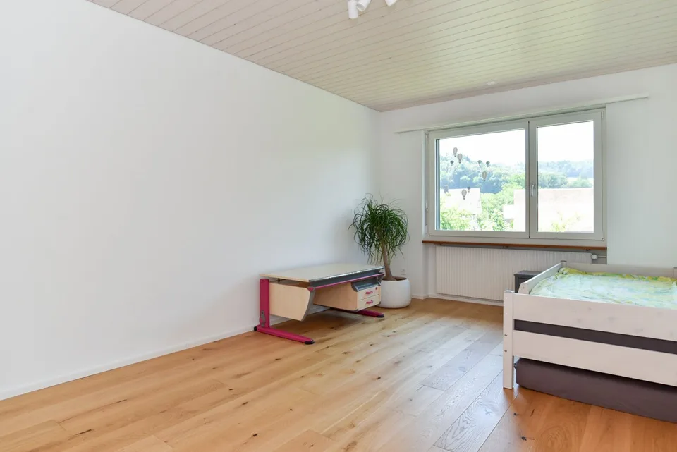 Una casa in una posizione tranquilla con spazio, luce e molta privacy – foto 8 di 15