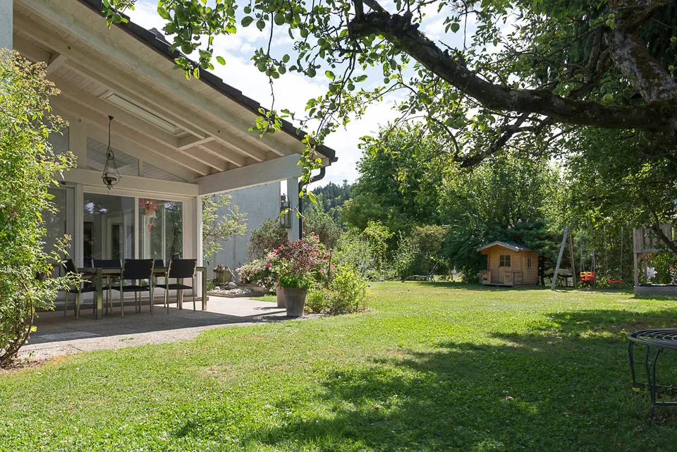 Una casa in una posizione tranquilla con spazio, luce e molta privacy – foto 2 di 15