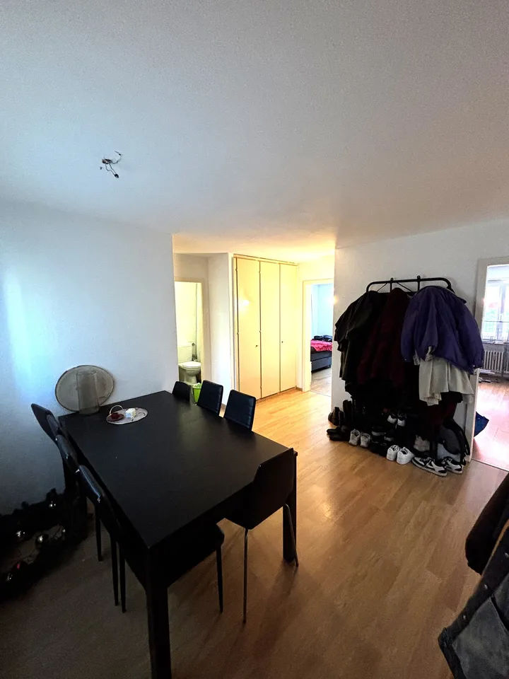 Appartamento accogliente di 3,5 locali con fascino gradevole e balcone!
