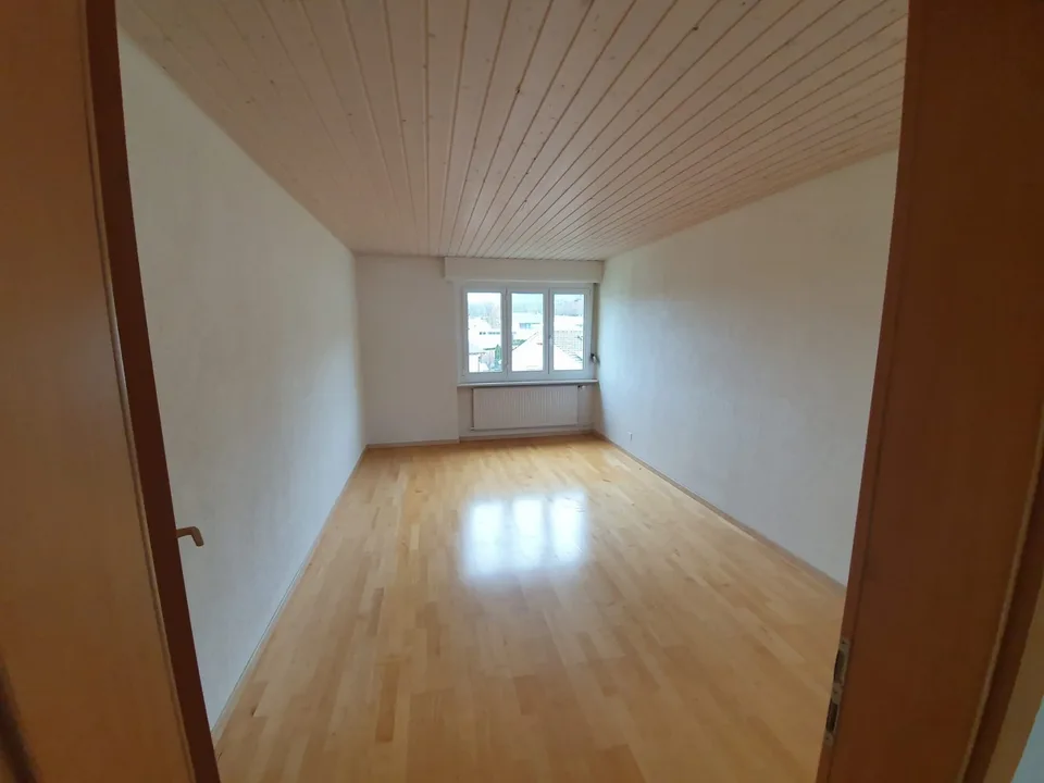 Appartement de 4 pièces avec balcon à Bassecourt