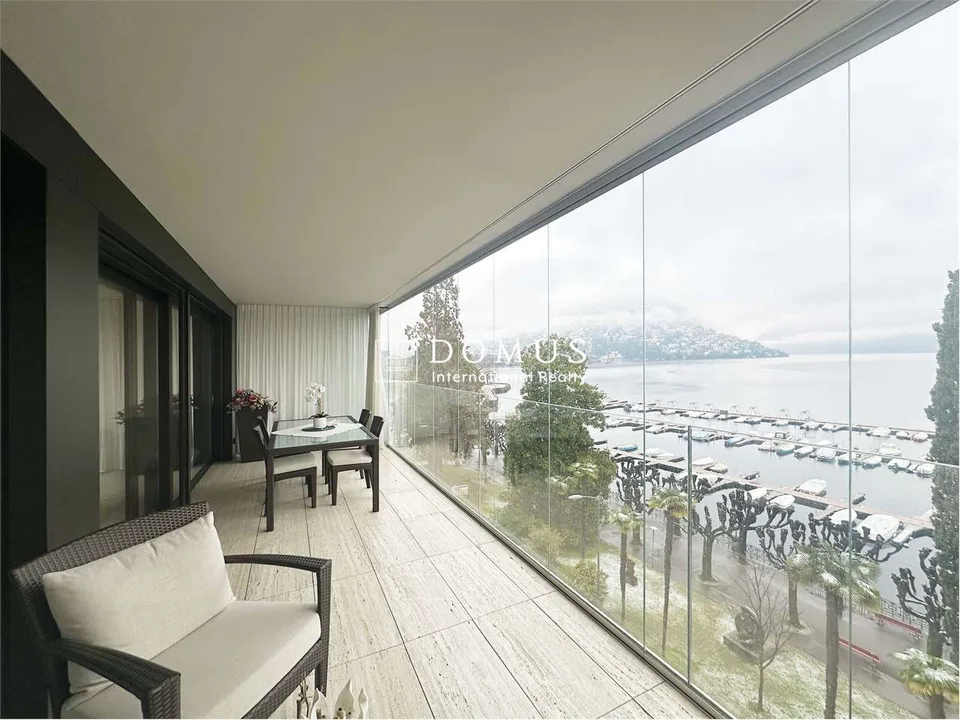Luxuriöse 3.5-Zimmer-Wohnung mit Seeblick