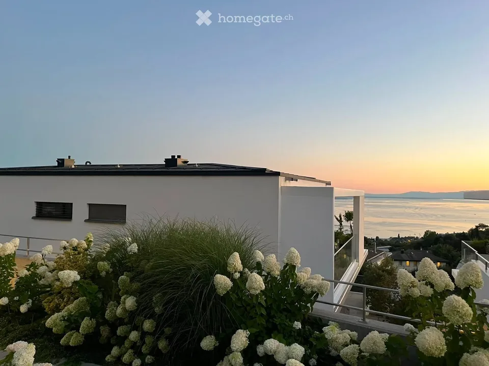 Appartement neuf d'exception avec vue panoramique sur le Léman - Grande terrasse