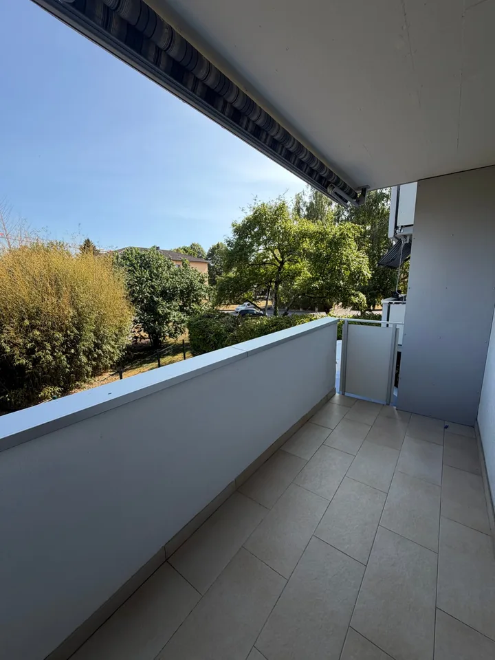 Wunderschönes komplett renoviertes 4-Zimmer-Apartment im Erdgeschoss