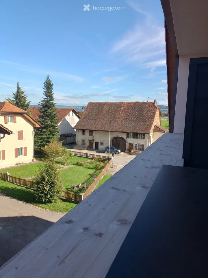 Furnished studio, 49 m2 floor space, including charges