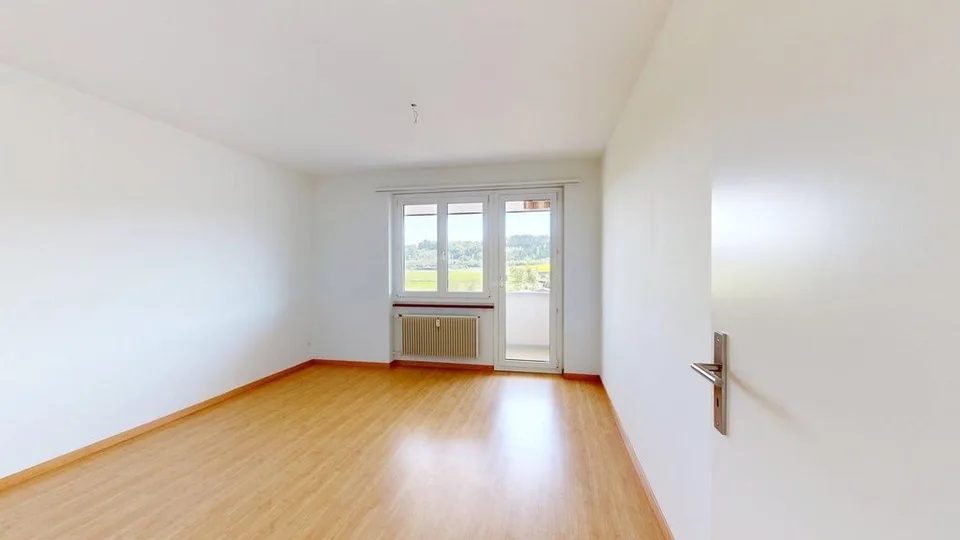 4-bedroom apartment on the 2nd floor with a great view
