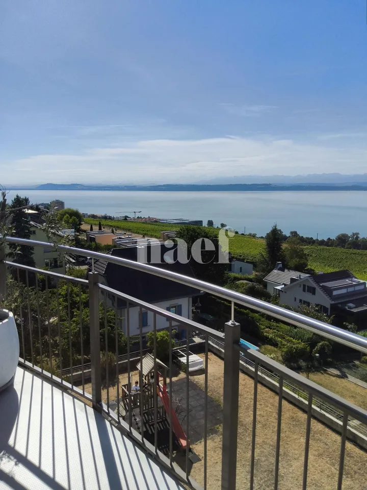 Bel appartement de 3 pièces au quatrième étage