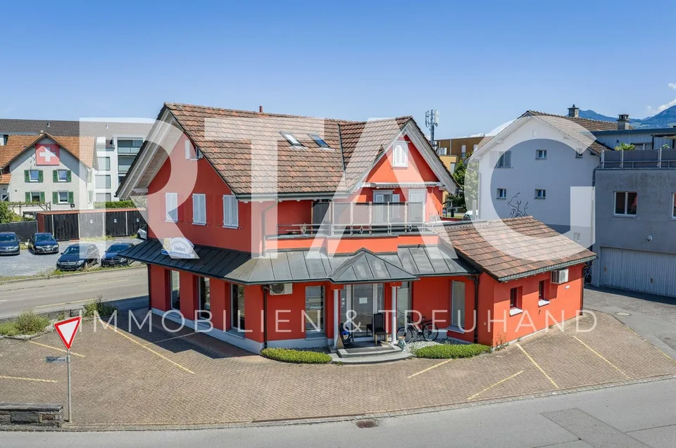 Wohn- und Geschäftshaus