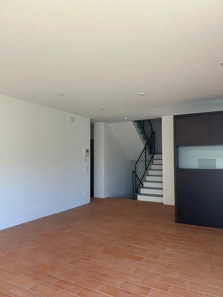 VICO MORCOTE - VENDESI VILLA UNIFAMILIARE DI 4.5 LOCALI CON VISTA PANORAMICA