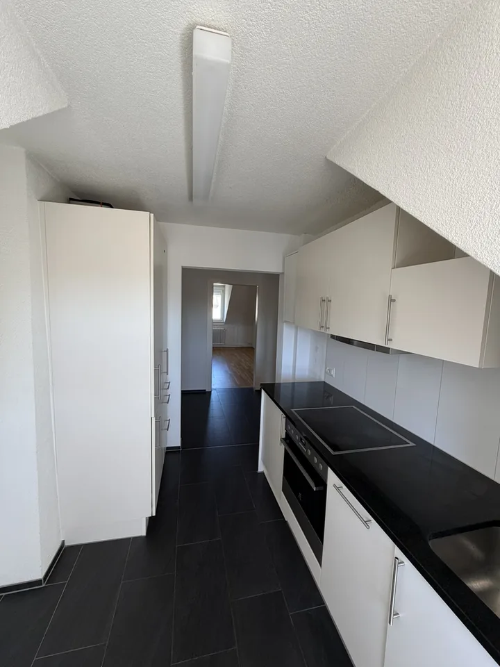 Ottimo appartamento in città in posizione centrale – foto 3 di 10