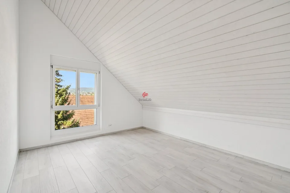 Hochwertige Dachwohnung mit Weitblick
