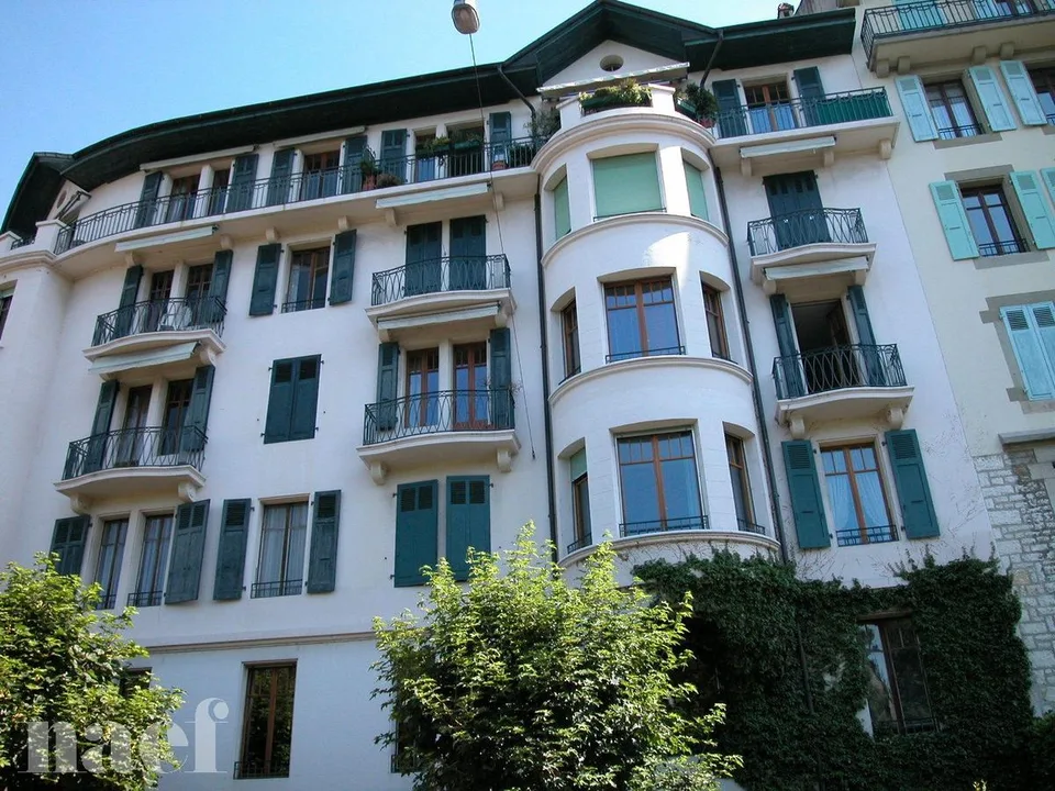 Appartement de 6 pièces au 2ème étage à Champel