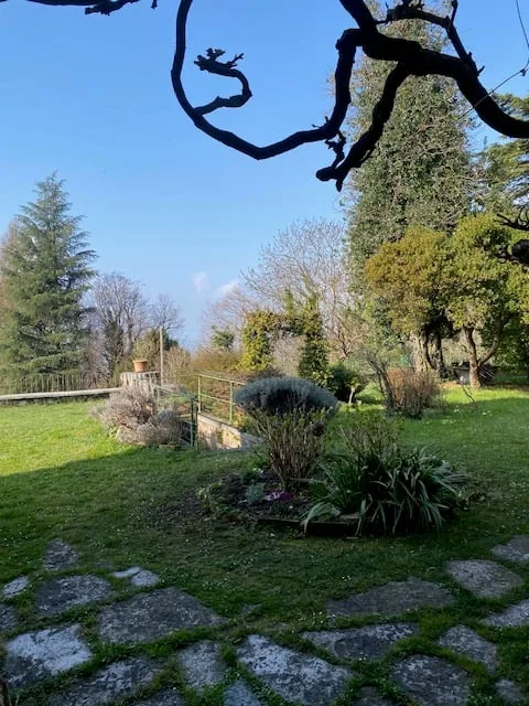 Grande casa d’epoca con giardino di mq 1.000 – foto 12 di 14