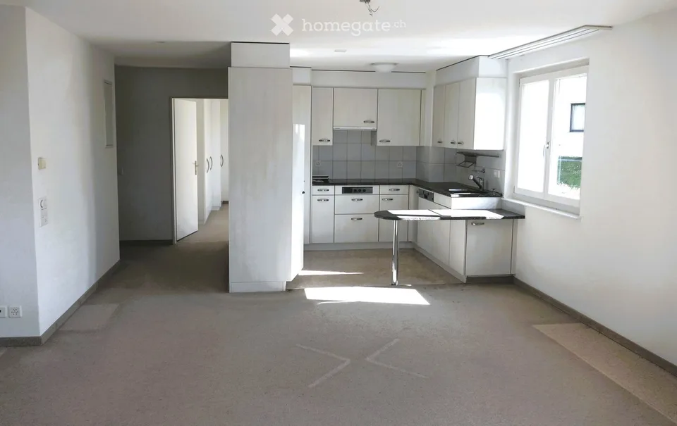 Attraktive 4.5-Zimmer-Wohnung mit Garage in Weiningen ZH