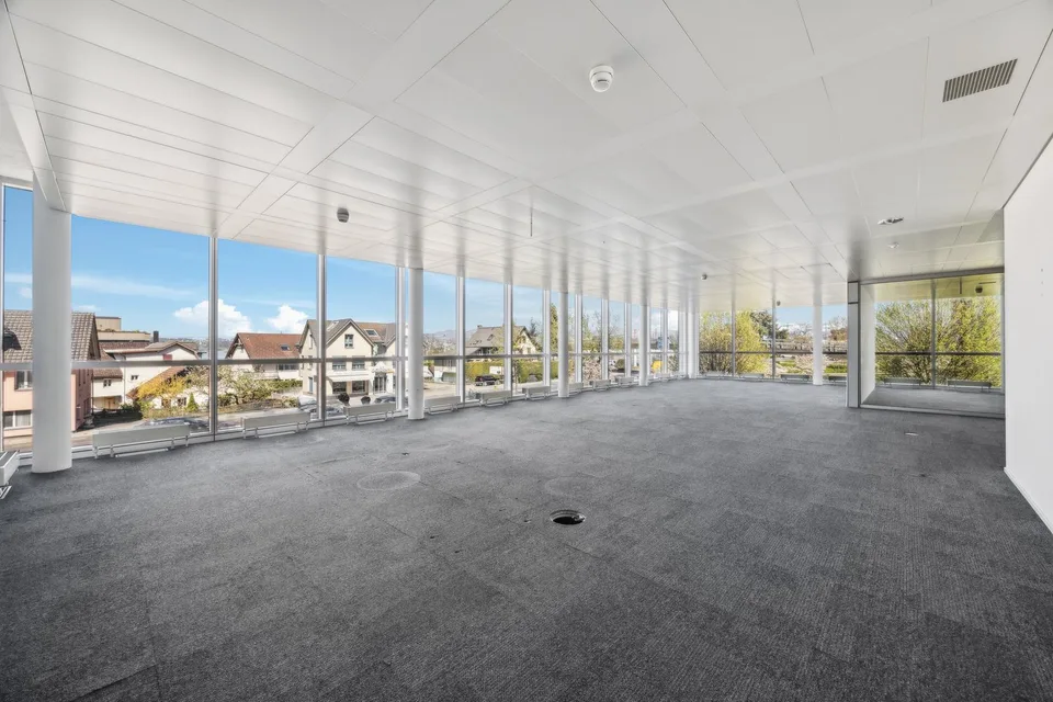 Ultimo spazio di 465 m² a Pfäffikon SZ