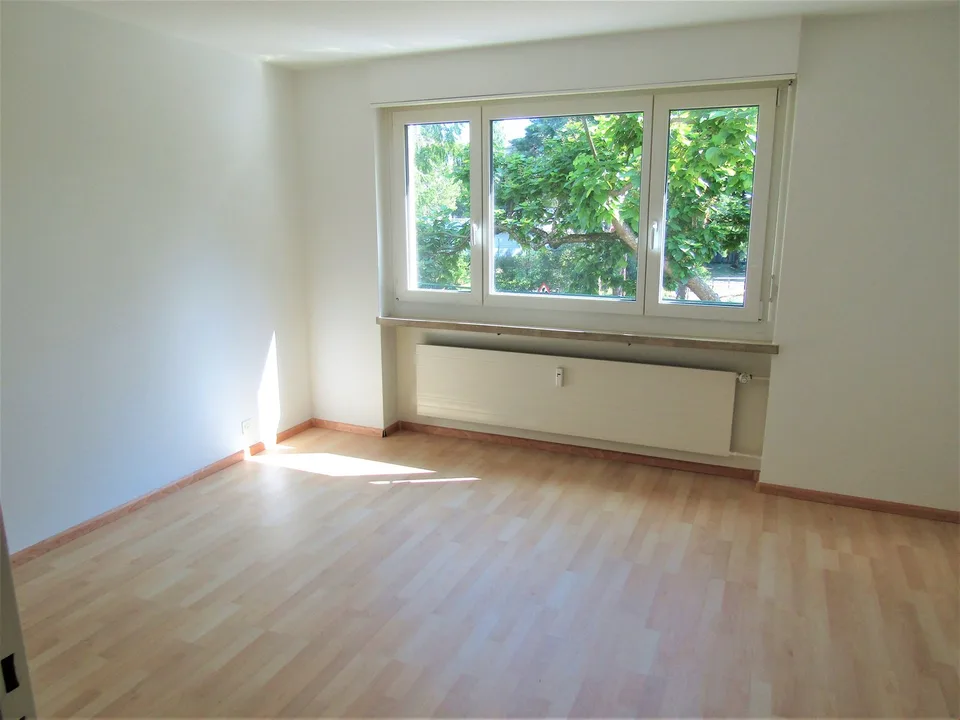 Helle 3.5-Zimmer-Wohnung mit Balkon in Allschwil