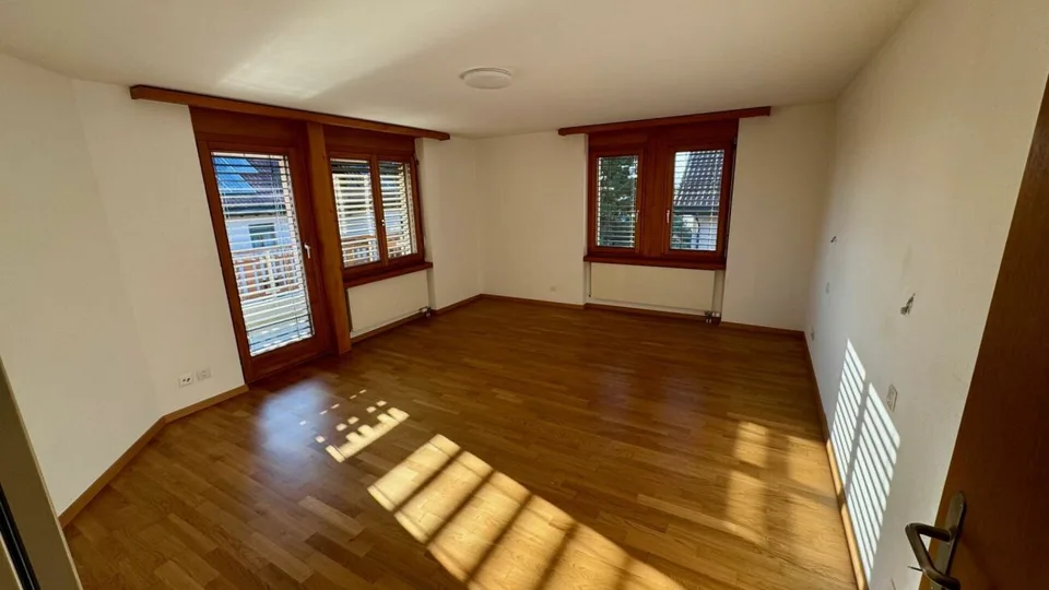 Charmant appartement de maisonnette en attique de 5,5 pièces au Hofberg