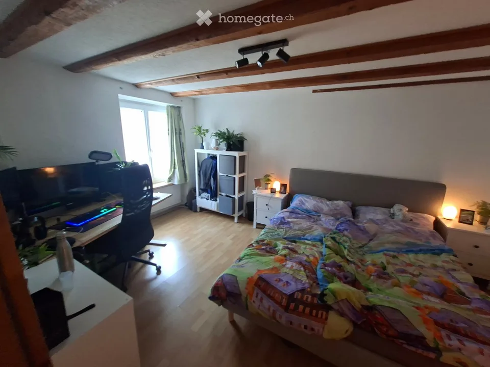 Charmante 3.5-Zimmer-Altbauwohnung in Glarus – ab sofort verfügbar