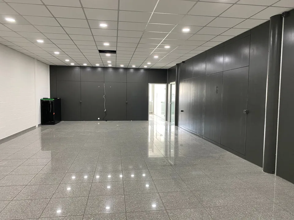 Moderne Gewerberäumlichkeiten an zentraler Lage