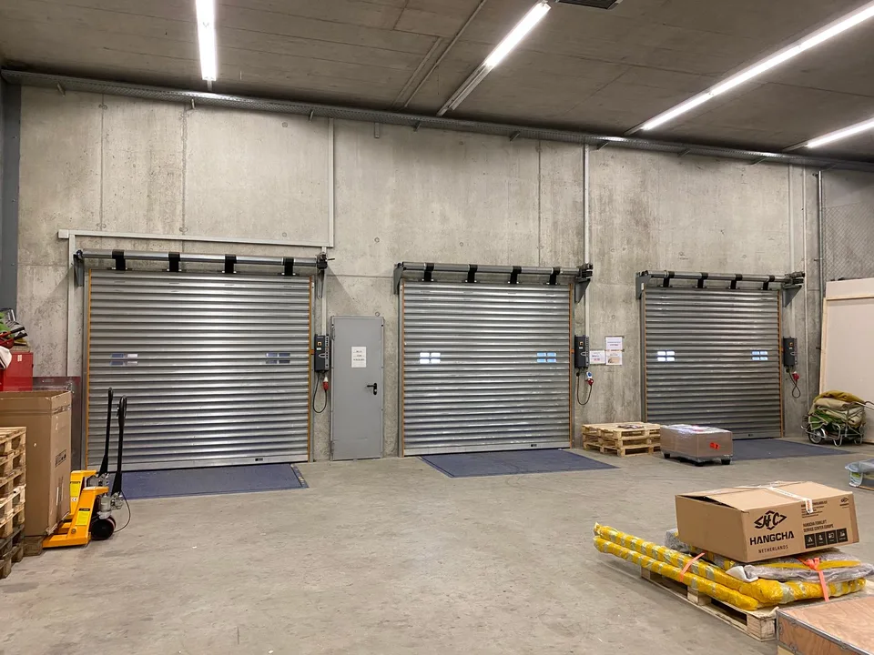 Locali commerciali moderni in una posizione centrale – foto 11 di 11
