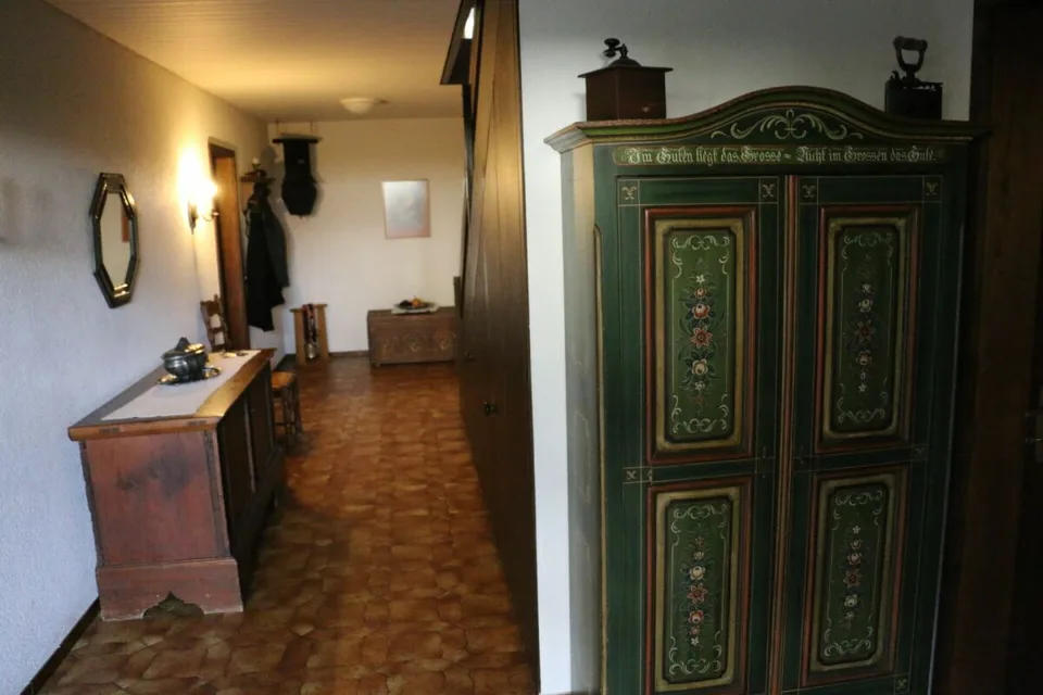 Freistehendes 5,5-Zimmer-Einfamilienhaus mit 2-Zimmer-Einlegerwohnung – Foto 7 von 27