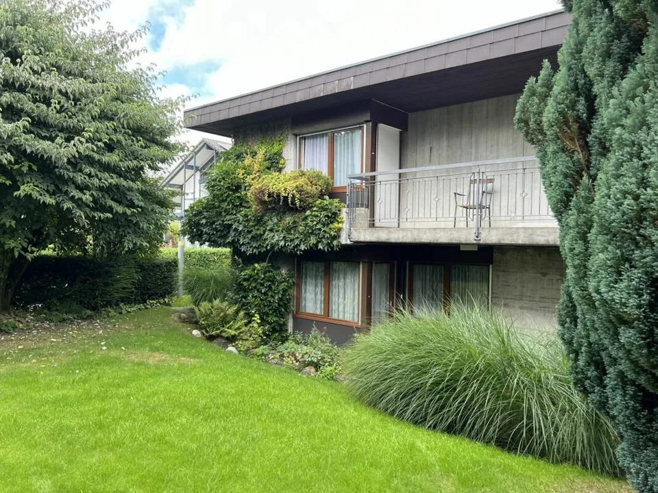 Freistehendes 5,5-Zimmer-Einfamilienhaus mit 2-Zimmer-Einlegerwohnung