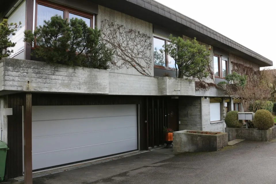 Freistehendes 5,5-Zimmer-Einfamilienhaus mit 2-Zimmer-Einlegerwohnung