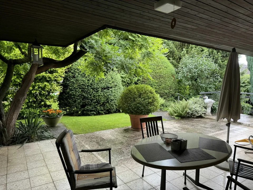 Freistehendes 5,5-Zimmer-Einfamilienhaus mit 2-Zimmer-Einlegerwohnung – Foto 12 von 27