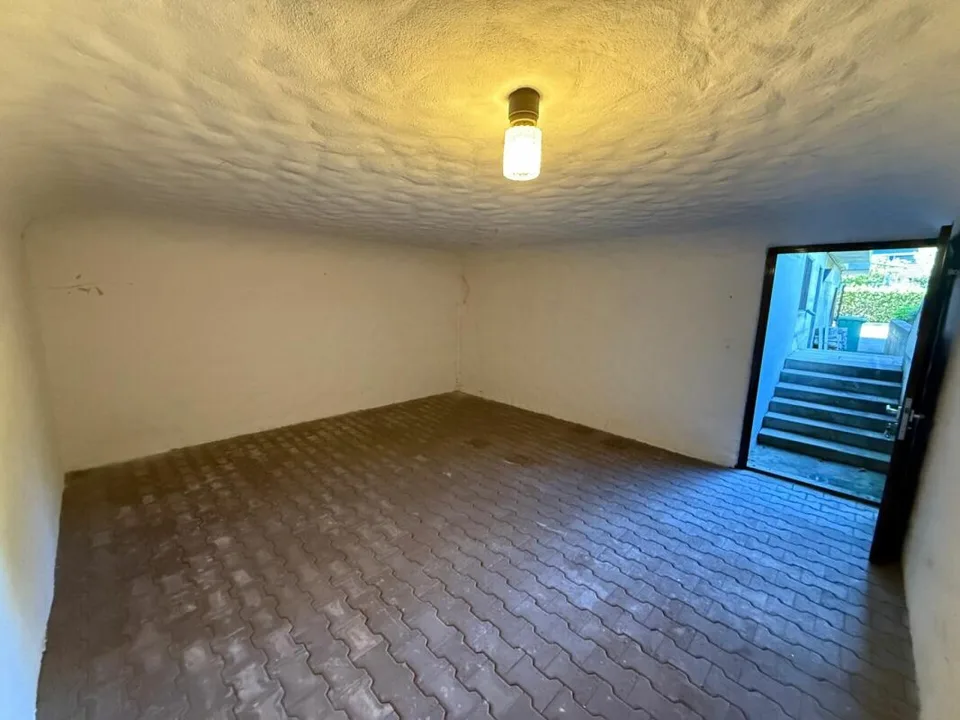 Freistehendes 5,5-Zimmer-Einfamilienhaus mit 2-Zimmer-Einlegerwohnung – Foto 23 von 27