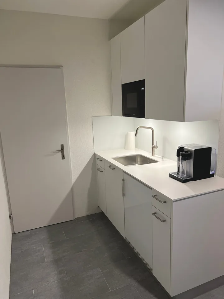 Topmodernes Gewerbelokal an zentraler Lage in Ebmatingen – Foto 7 von 8