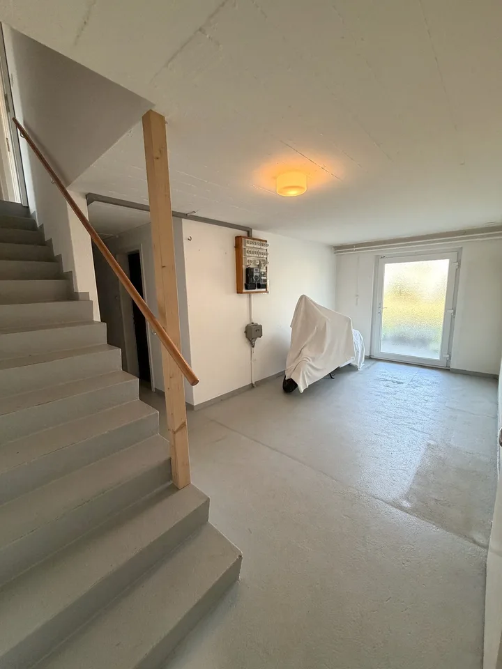 BELIEBTE, SONNIGE UND RUHIGER LAGE MIT AUSBAUPOTENTIAL AUF 880 M2 GRUNDSTÜCK – Foto 20 von 21