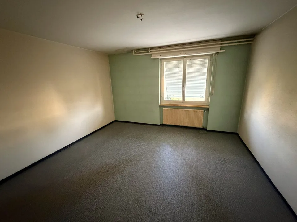 BELIEBTE, SONNIGE UND RUHIGER LAGE MIT AUSBAUPOTENTIAL AUF 880 M2 GRUNDSTÜCK – Foto 19 von 21